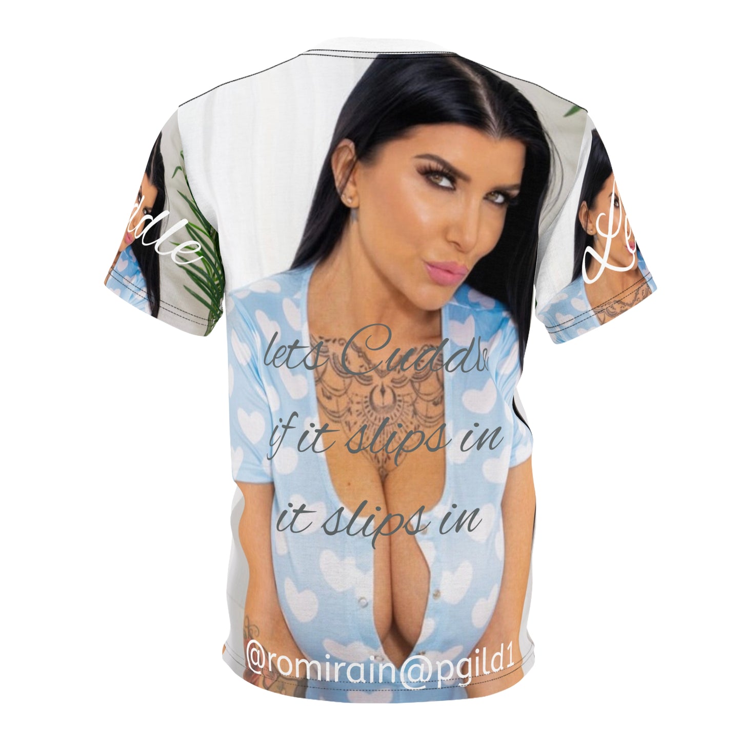 Heart Print Unisex Tee - Romi Design 2025