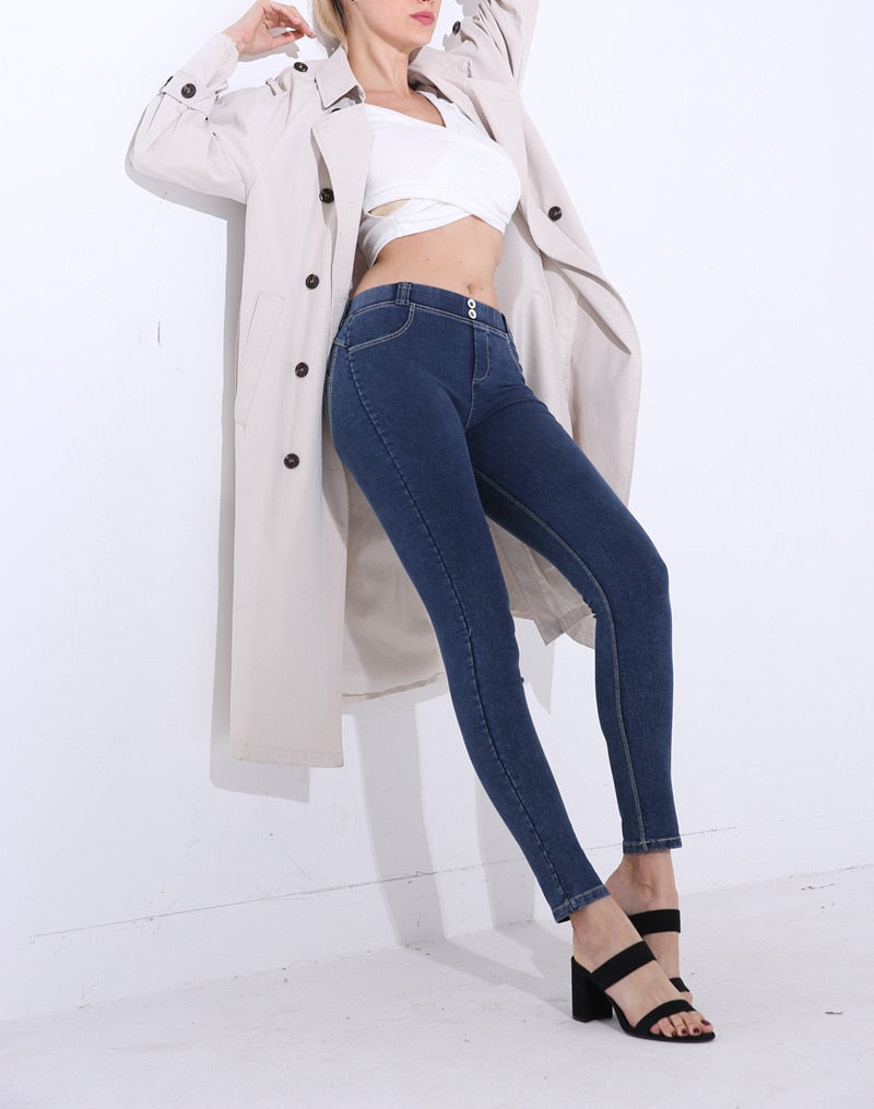 Expansive Fitted Jeans