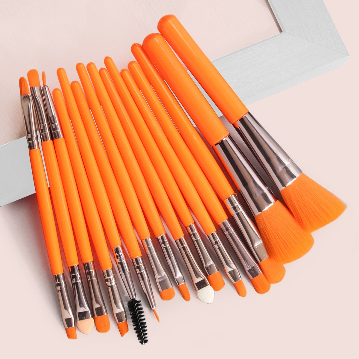 15 Pcs/set makeup brushes Eye Shadow Eyelash Eyebrow Brush Fluorescent Series Foundation Blush Blending Beauty Make Up tools