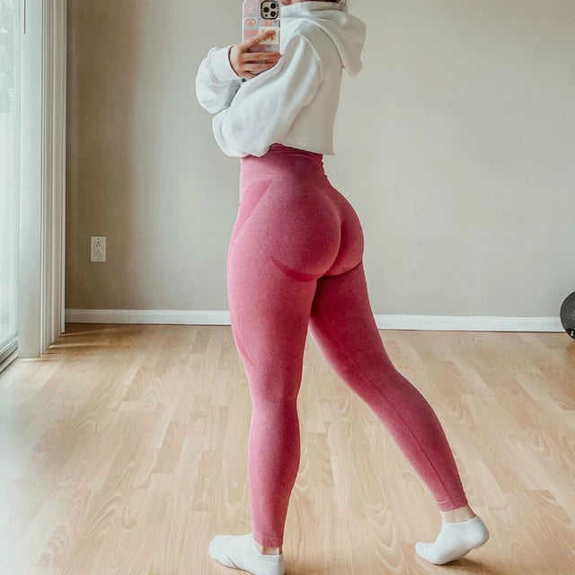 Seamless Contour Leggings for Women's Workouts