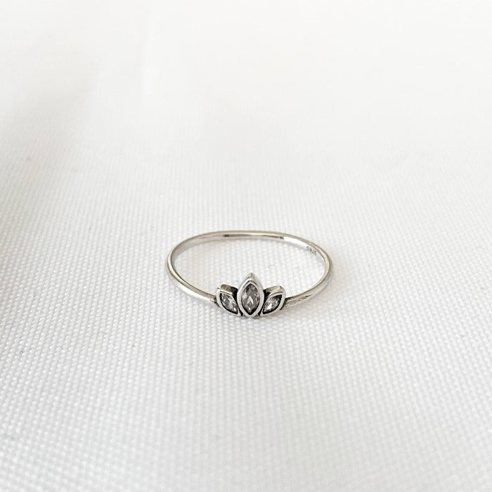 LOTUS | Bague en argent sterling 925 et zircons