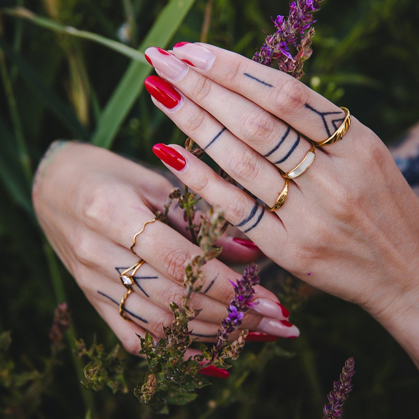 Bague dorée soleil en acier inoxydable plaqué or 18K | ASTRAÉA