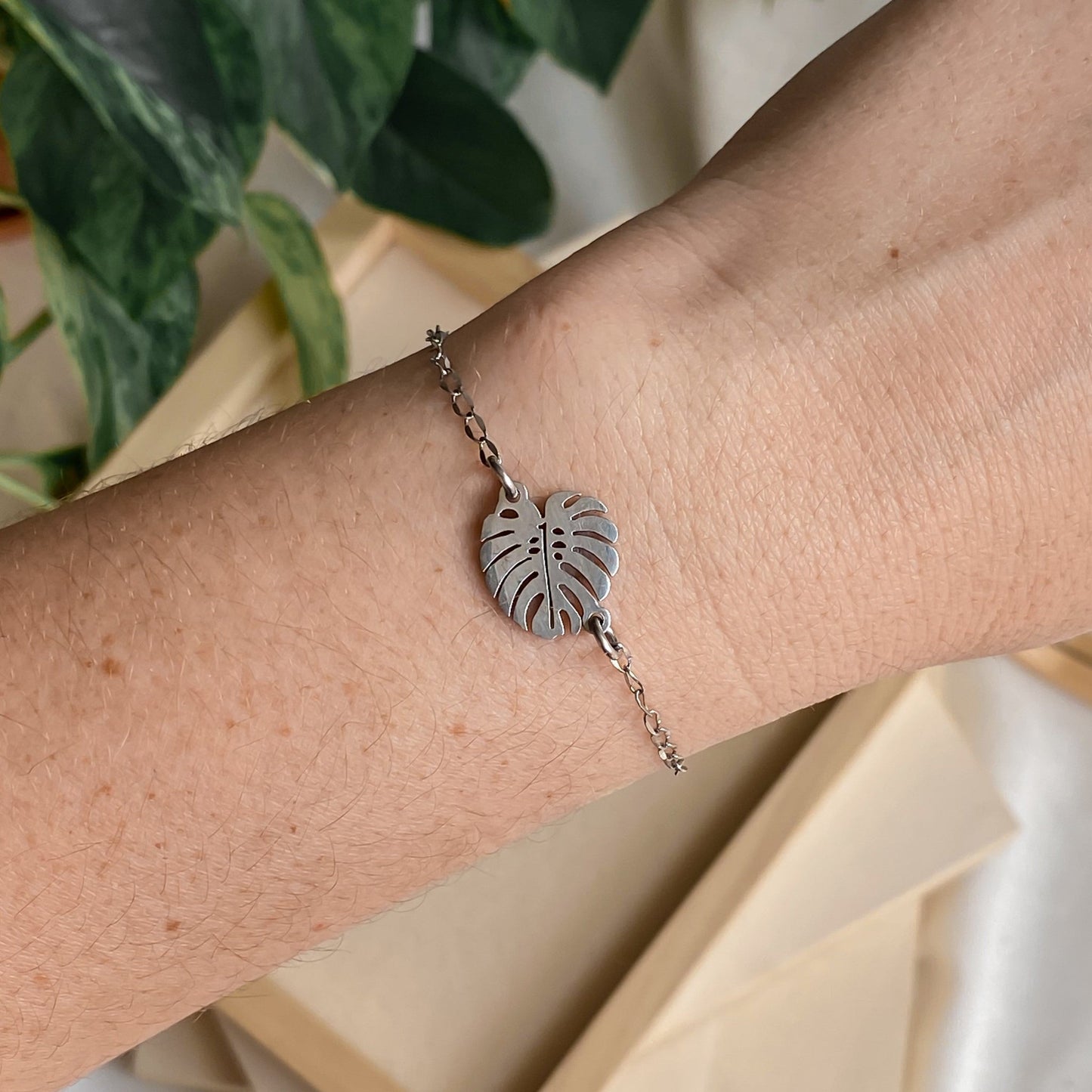 MONSTERA | Bracelet minimaliste en acier inoxydable