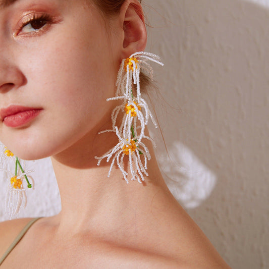 Hand-beaded long earrings exaggerated white daisy petals tassel earrings